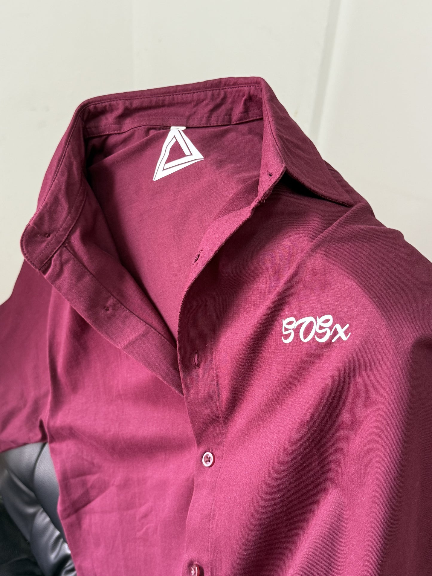 WINE RED SHIRT